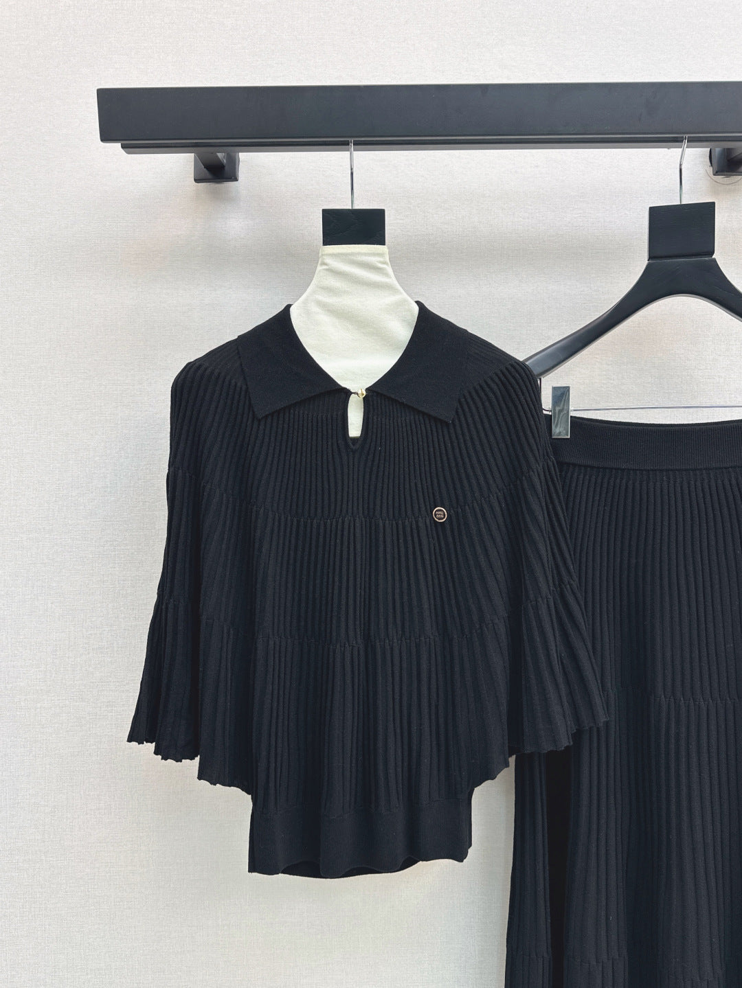Miu 25fw knitted suit