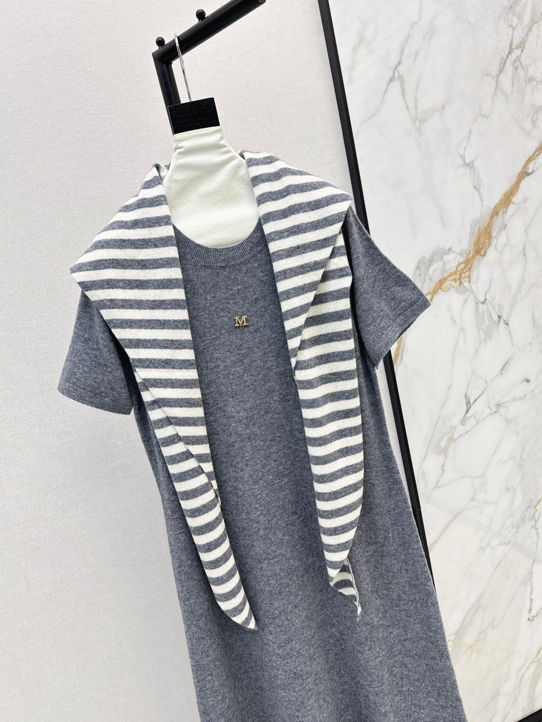 Max 25fw shawl dress