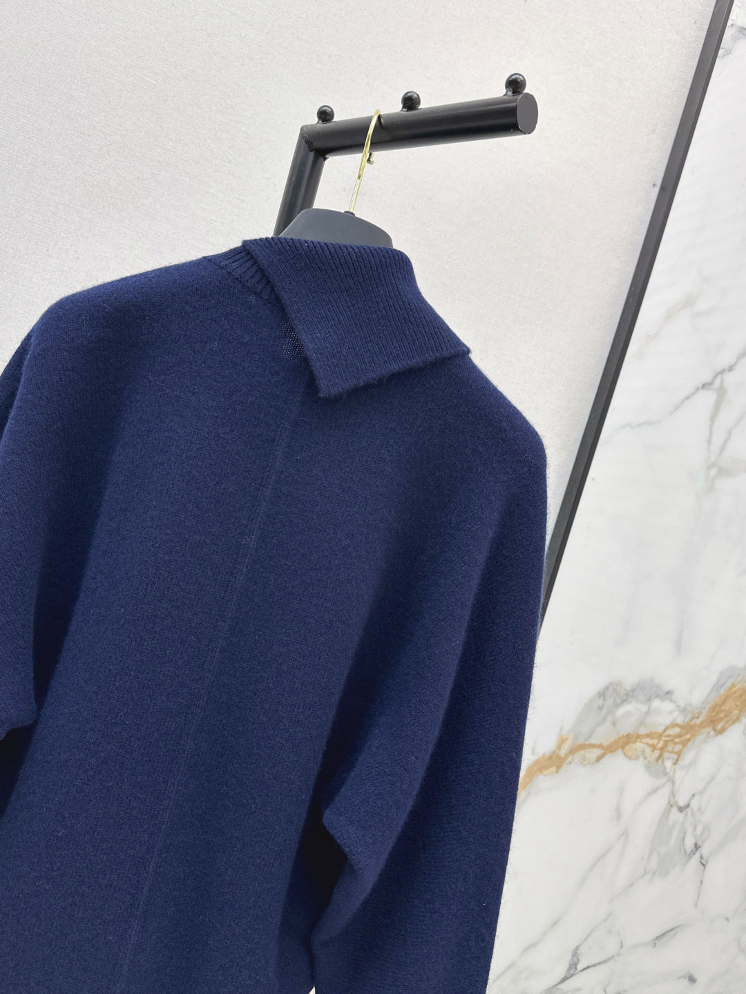 Louis 25fw sweater