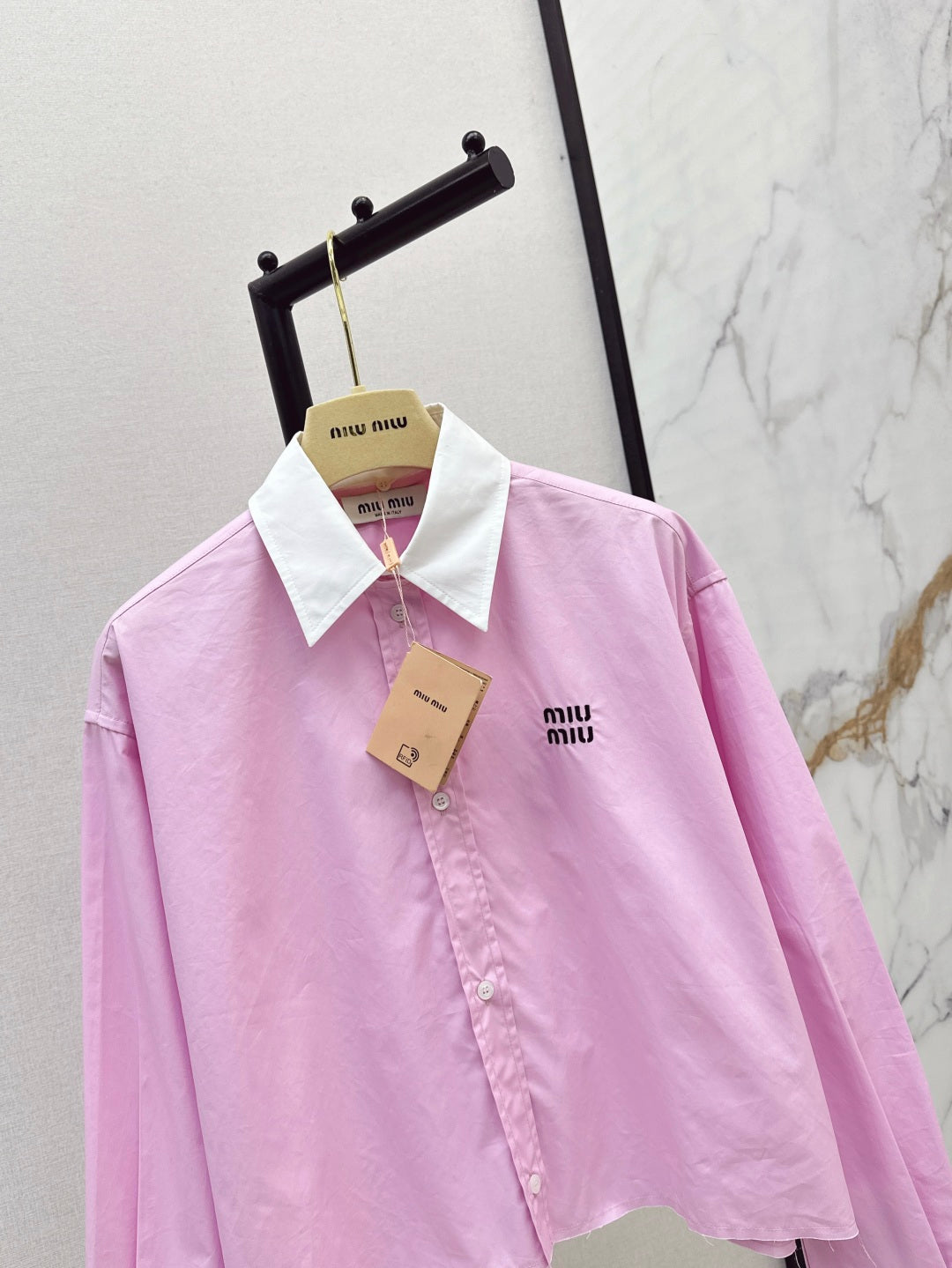 Miu 25fw crop shirt