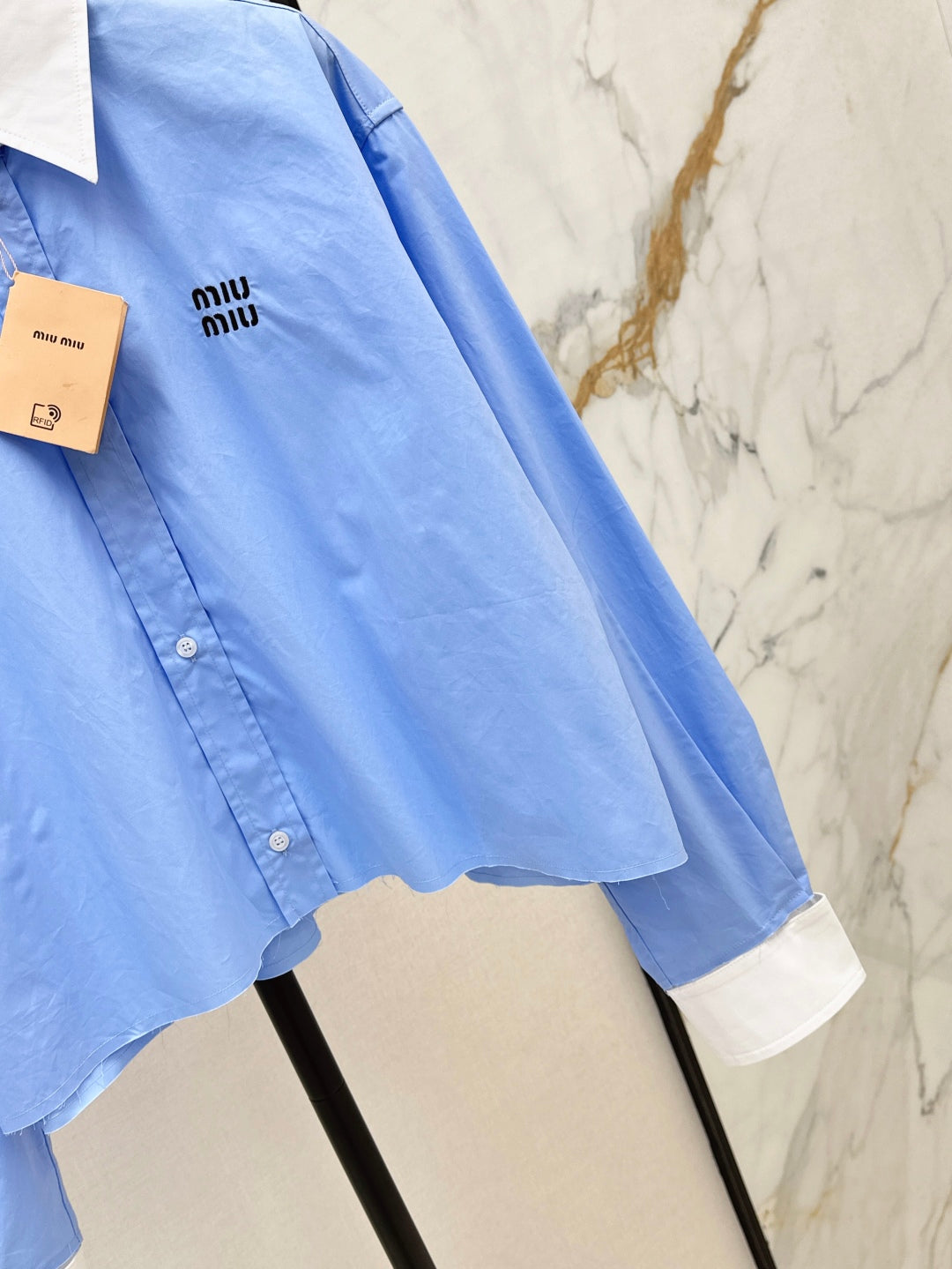 Miu 25fw crop shirt