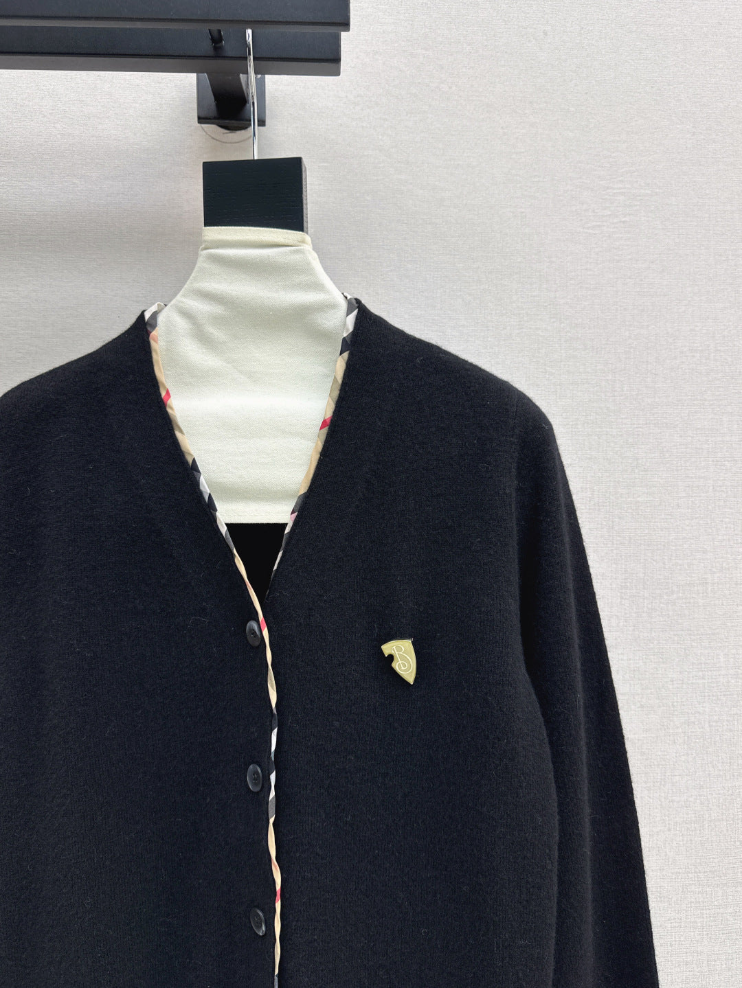 Bur 25fw knitted cardigan