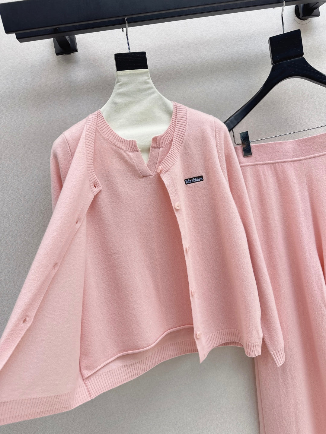 Max 25fw knitted suit