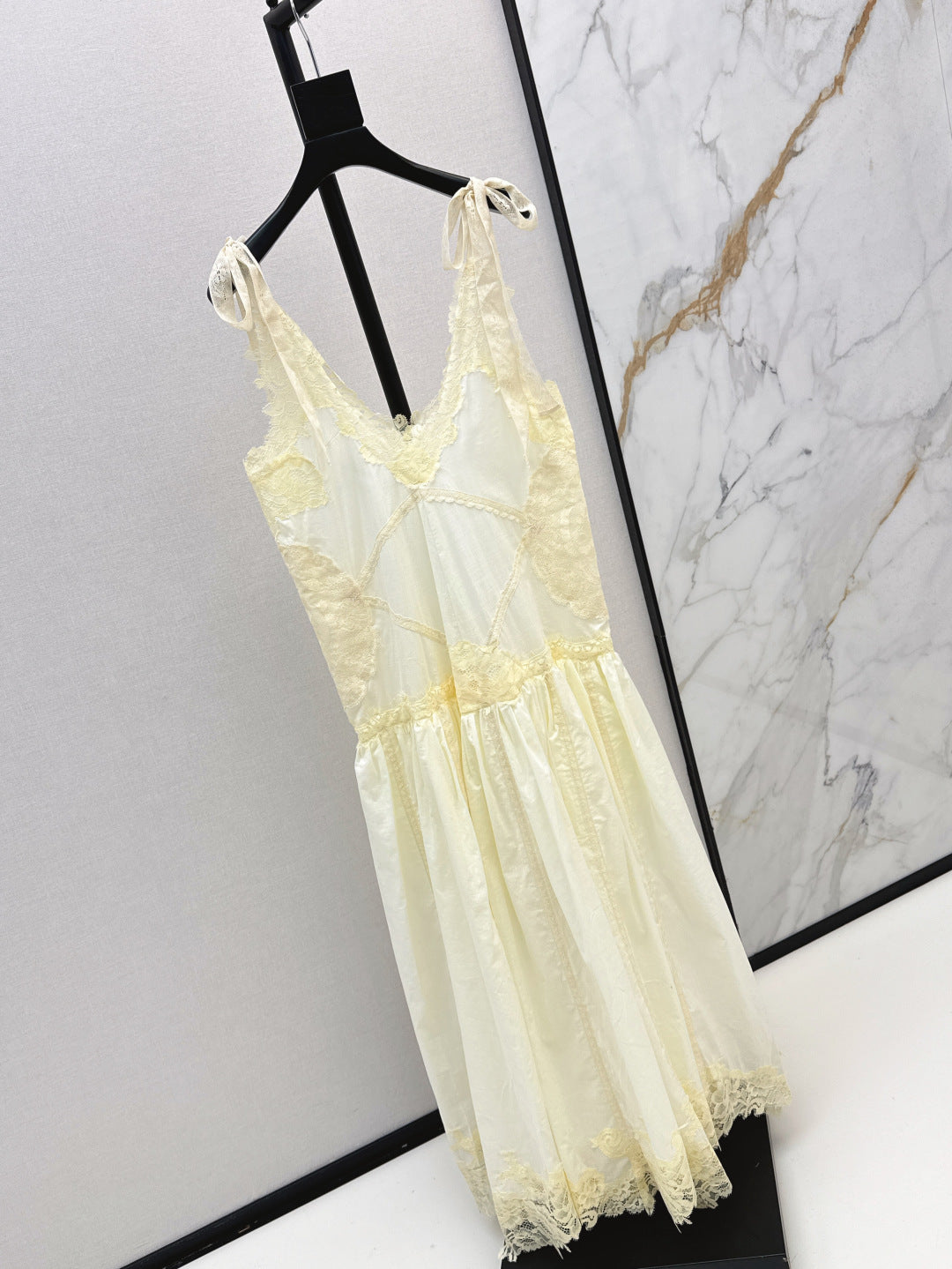 Zimm 25ss embroidered dress