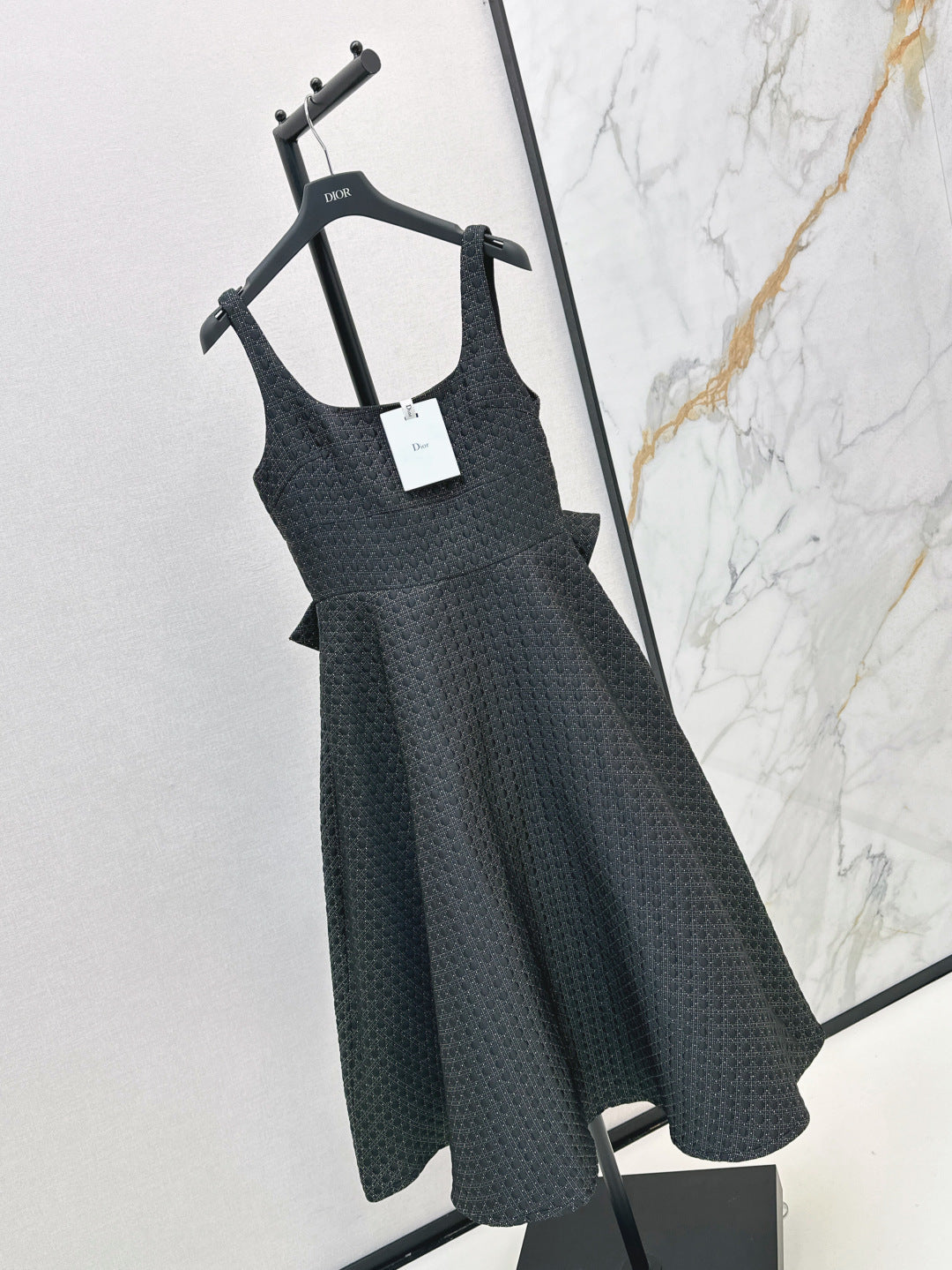 CD 25fw sleeveless dress