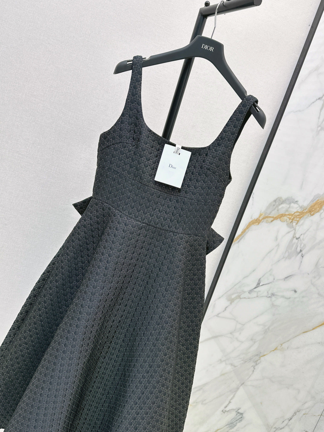 CD 25fw sleeveless dress