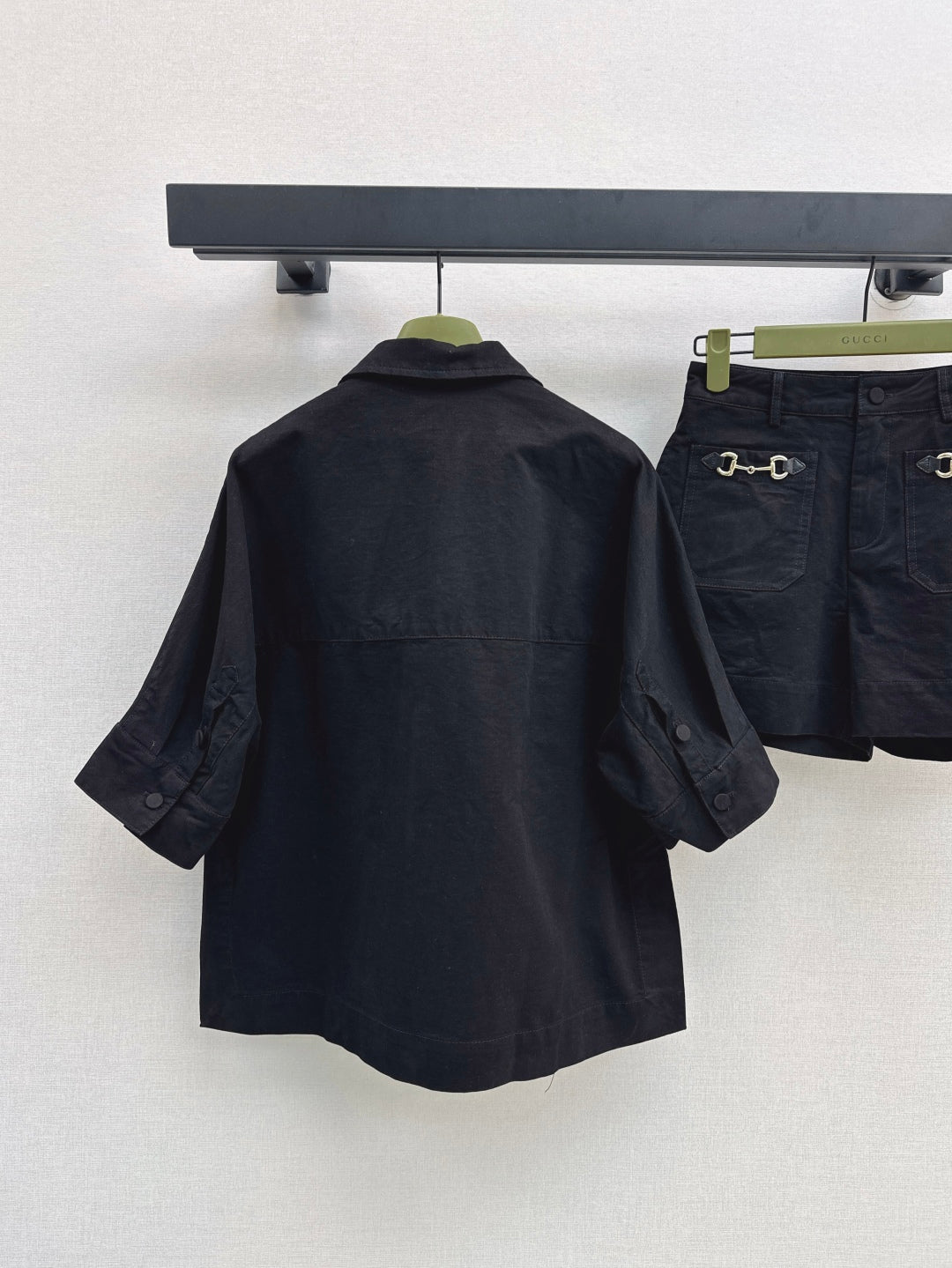 Guc 25fw suit