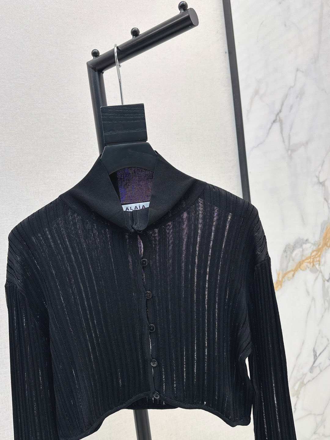 Ala 25fw knitted cardigan