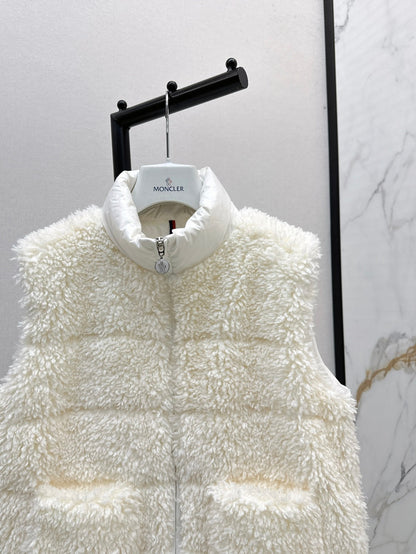 Monc 25fw down vest