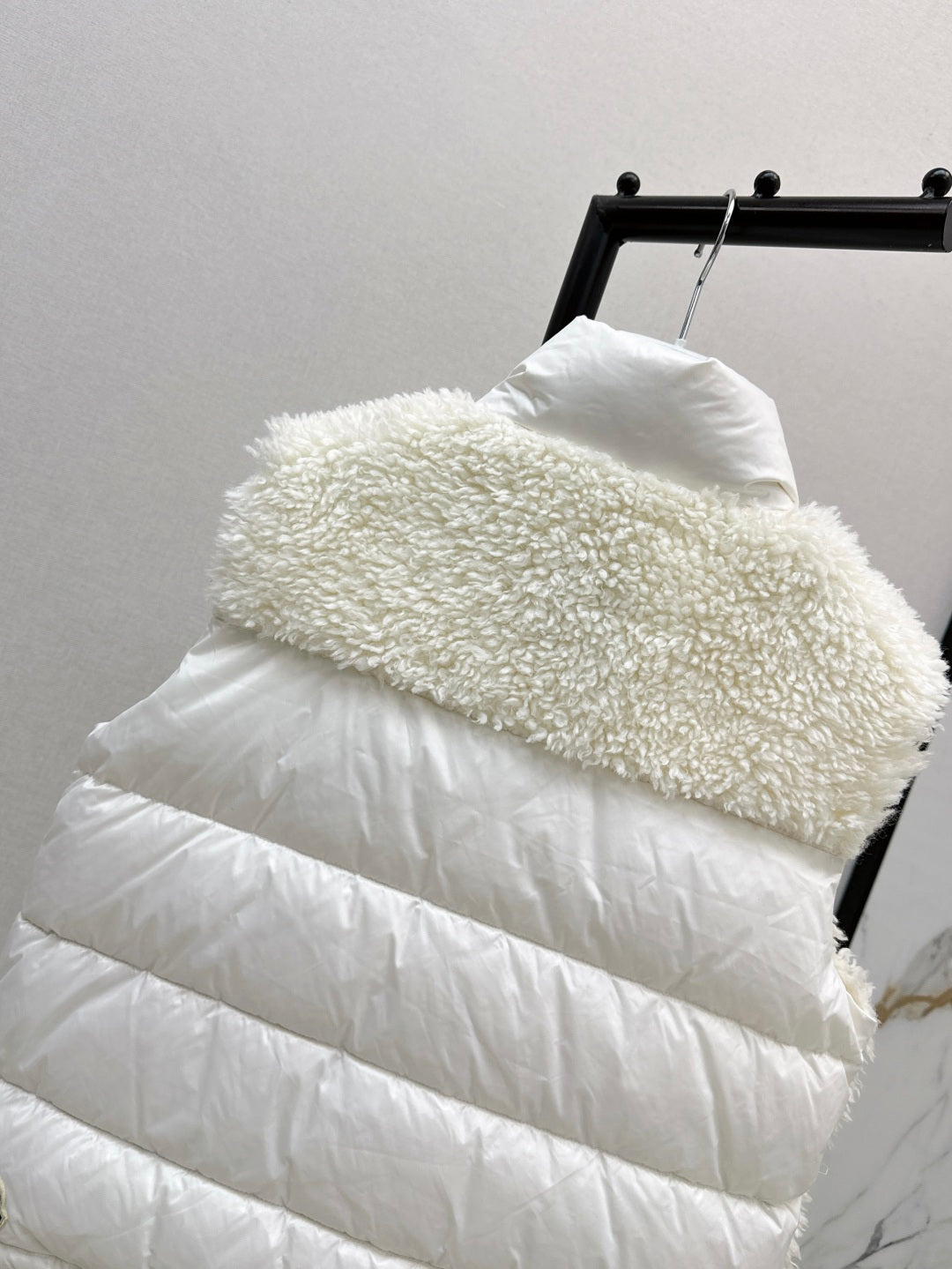 Monc 25fw down vest