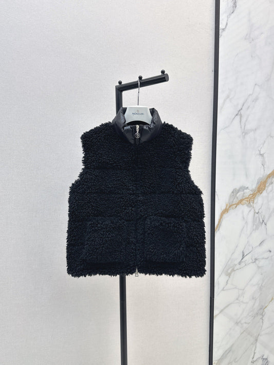 Monc 25fw down vest