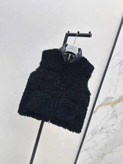 Monc 25fw down vest
