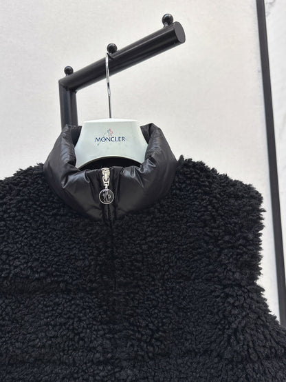 Monc 25fw down vest
