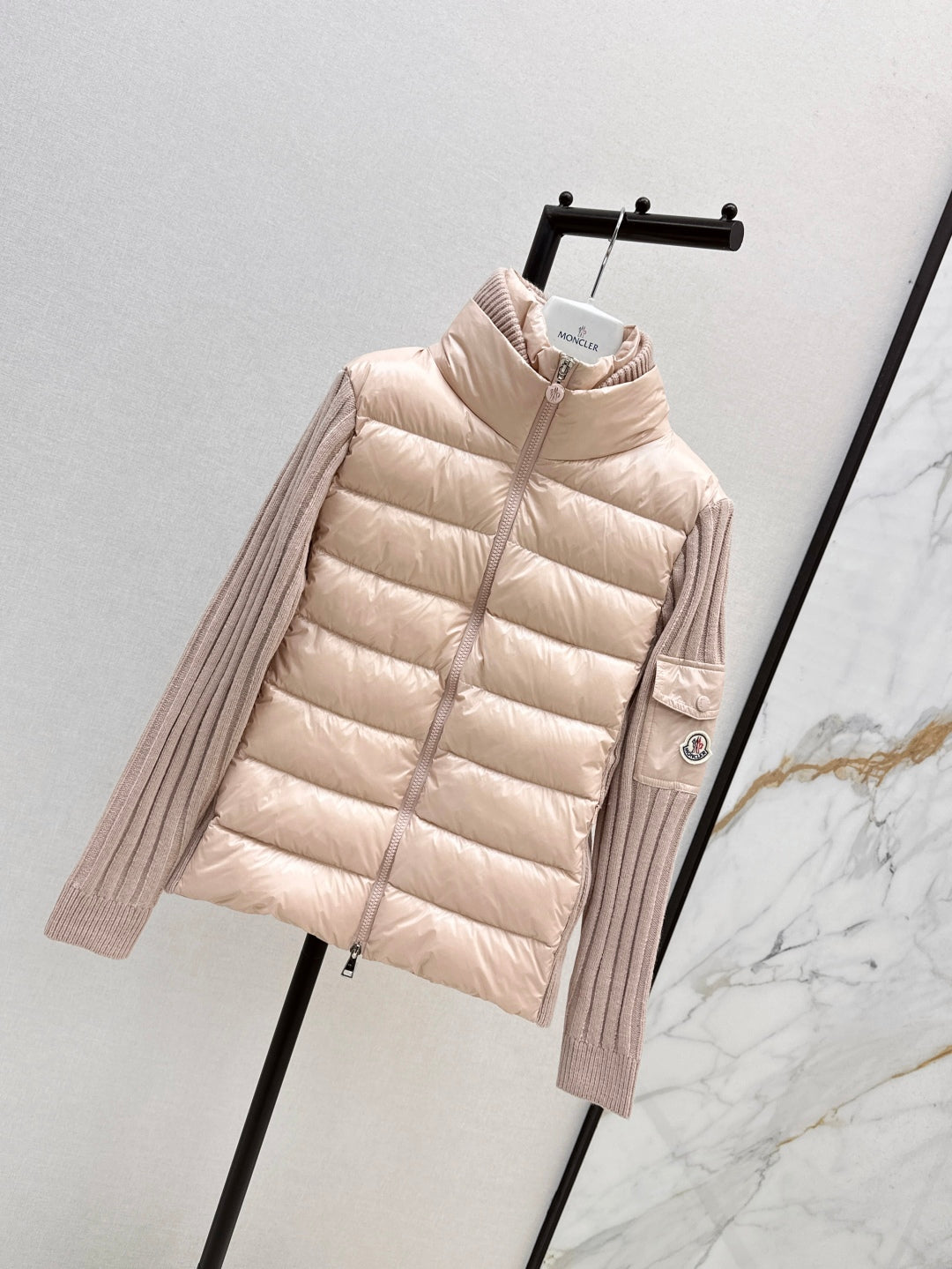 Monc 25fw donw jacket