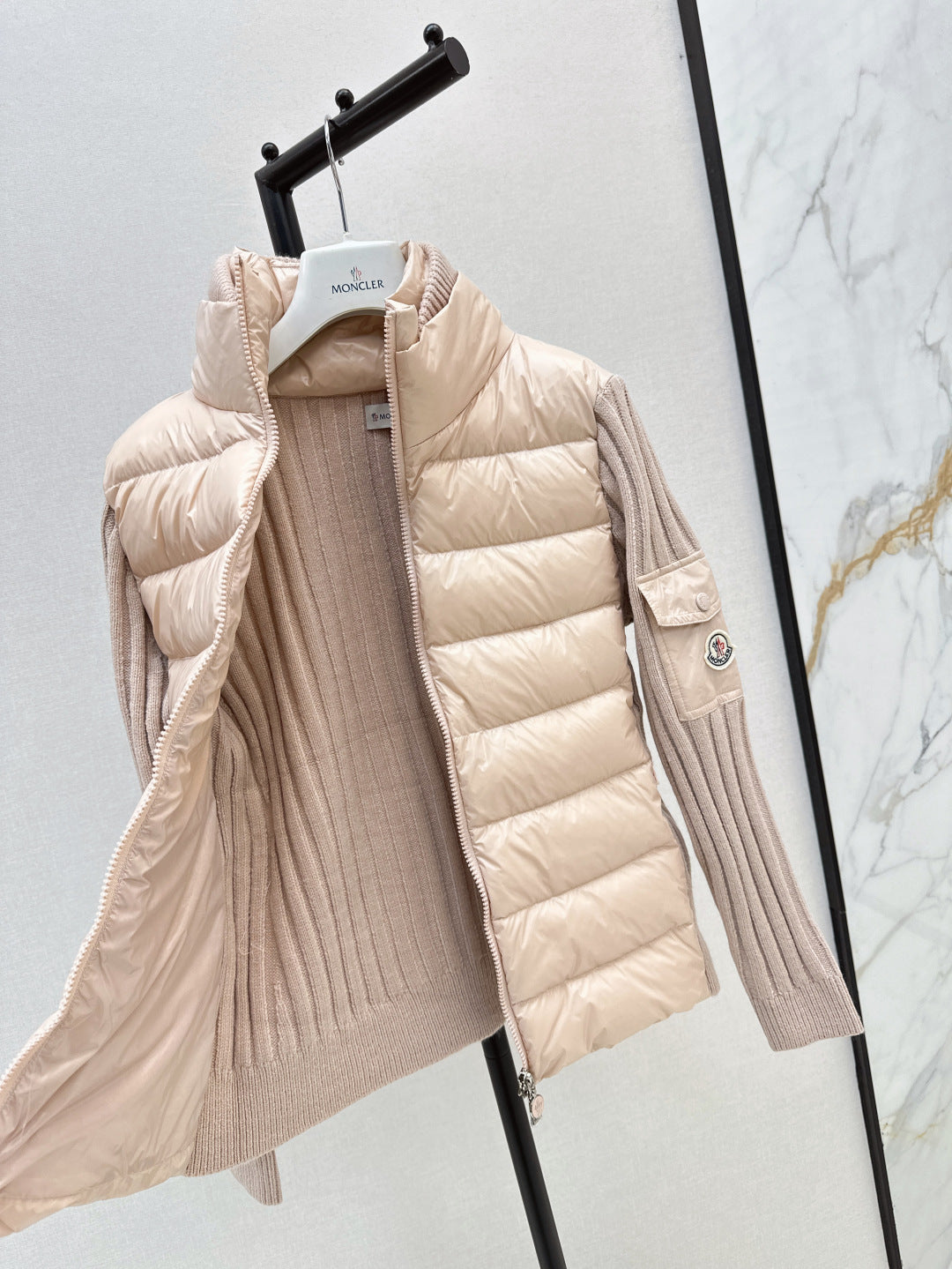 Monc 25fw donw jacket