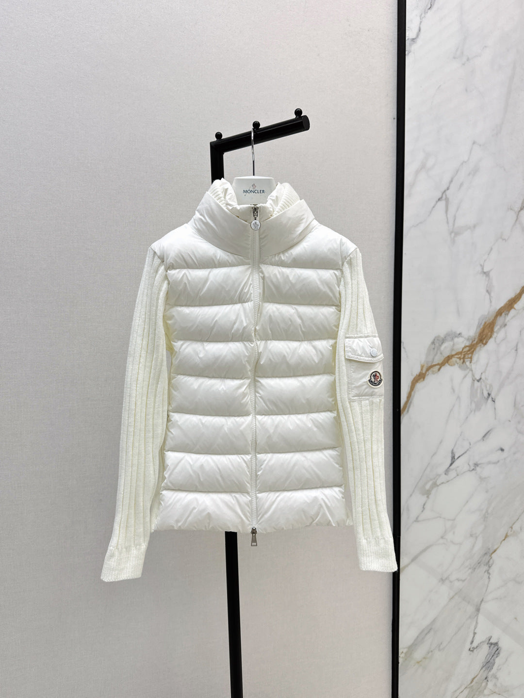 Monc 25fw donw jacket