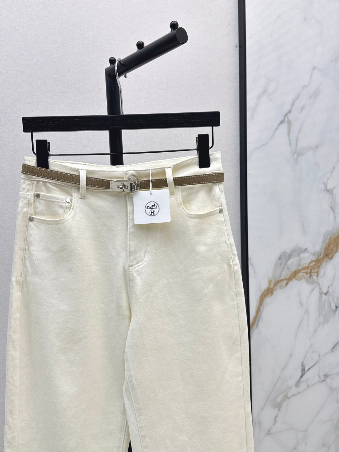 Herm 25fw straight jeans