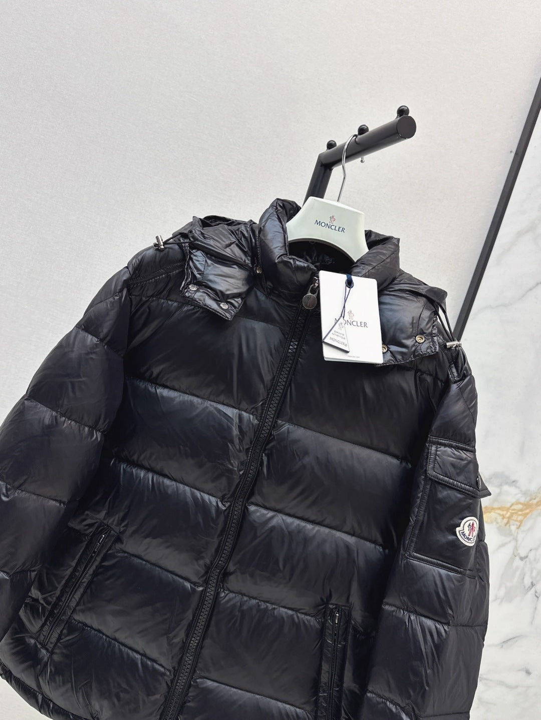 Monc 25fw down jacket