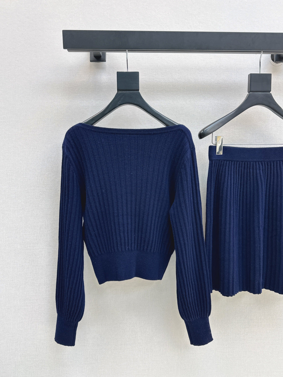 Loro 25fw cashmere knitted suit