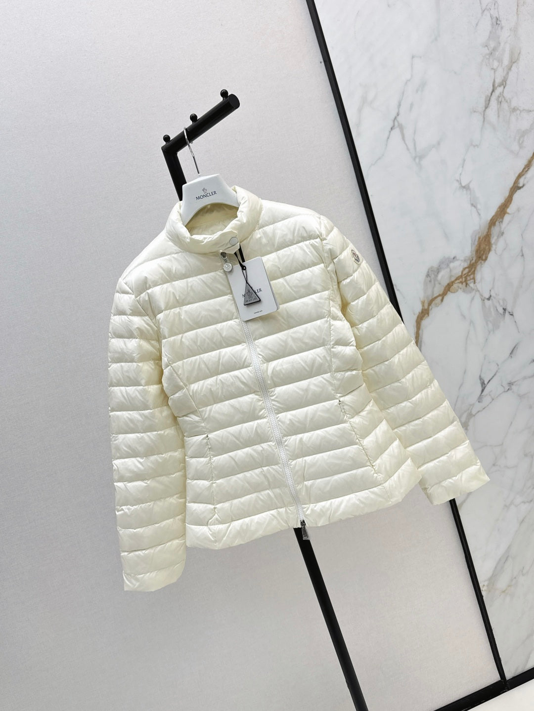 Monc 25fw down jacket
