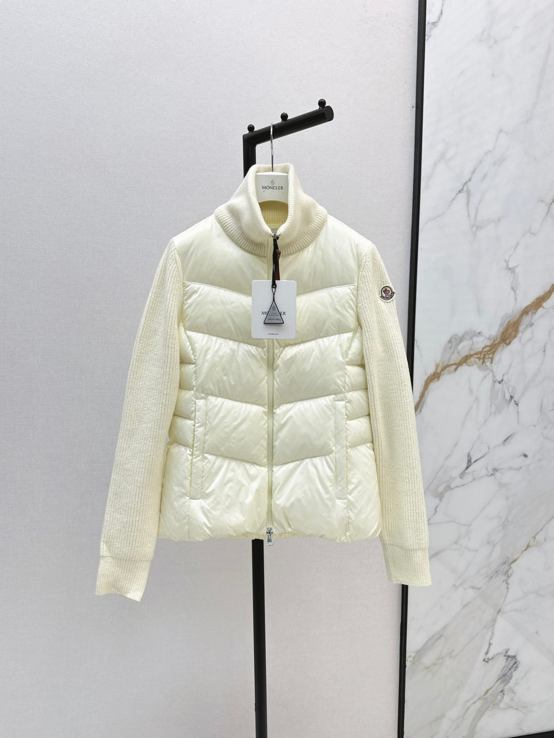 Monc 25fw down jacket