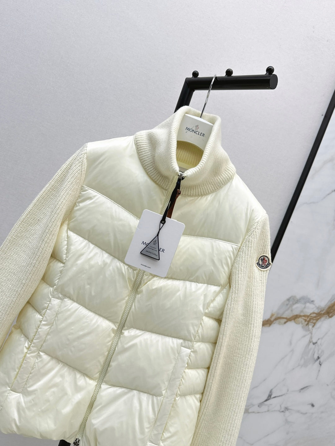 Monc 25fw down jacket