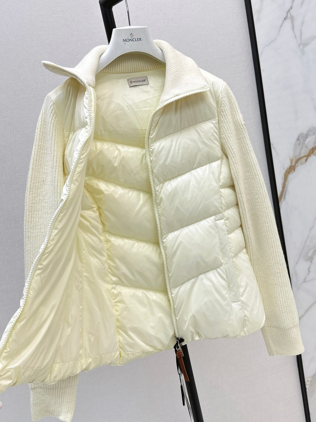 Monc 25fw down jacket