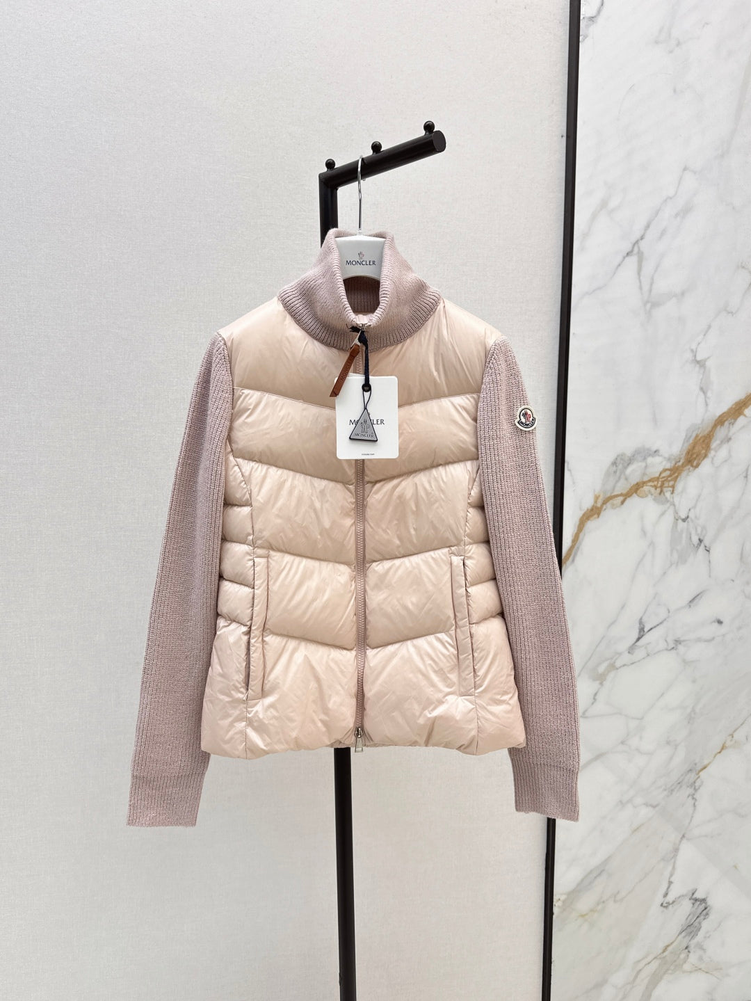 Monc 25fw down jacket