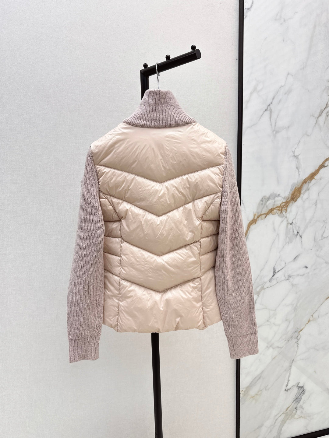 Monc 25fw down jacket