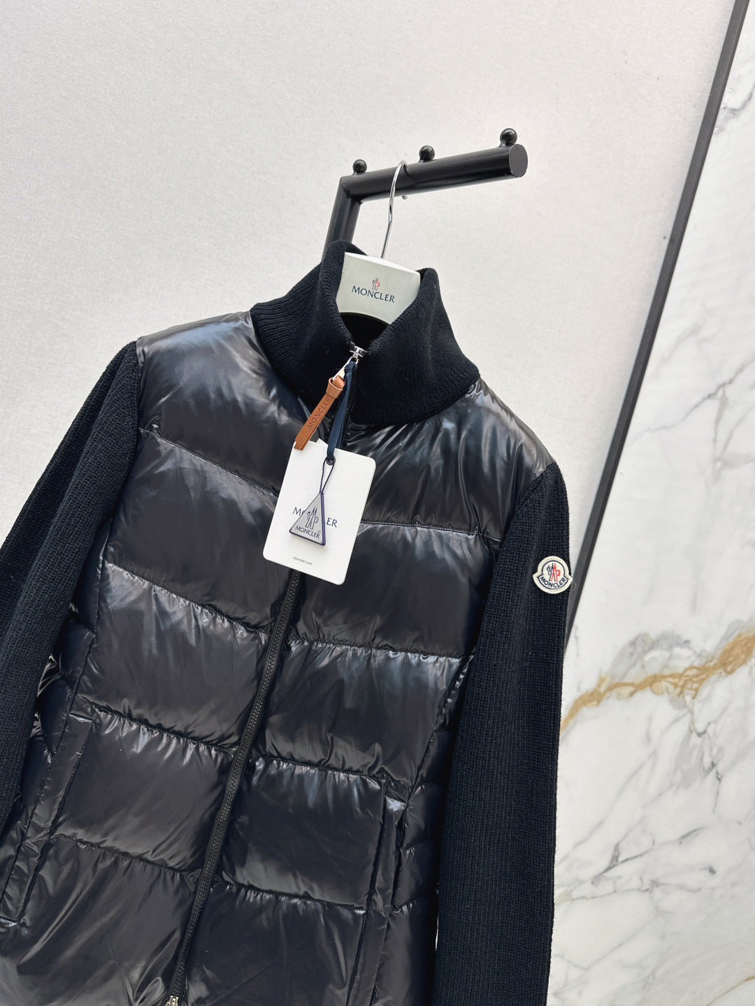 Monc 25fw down jacket