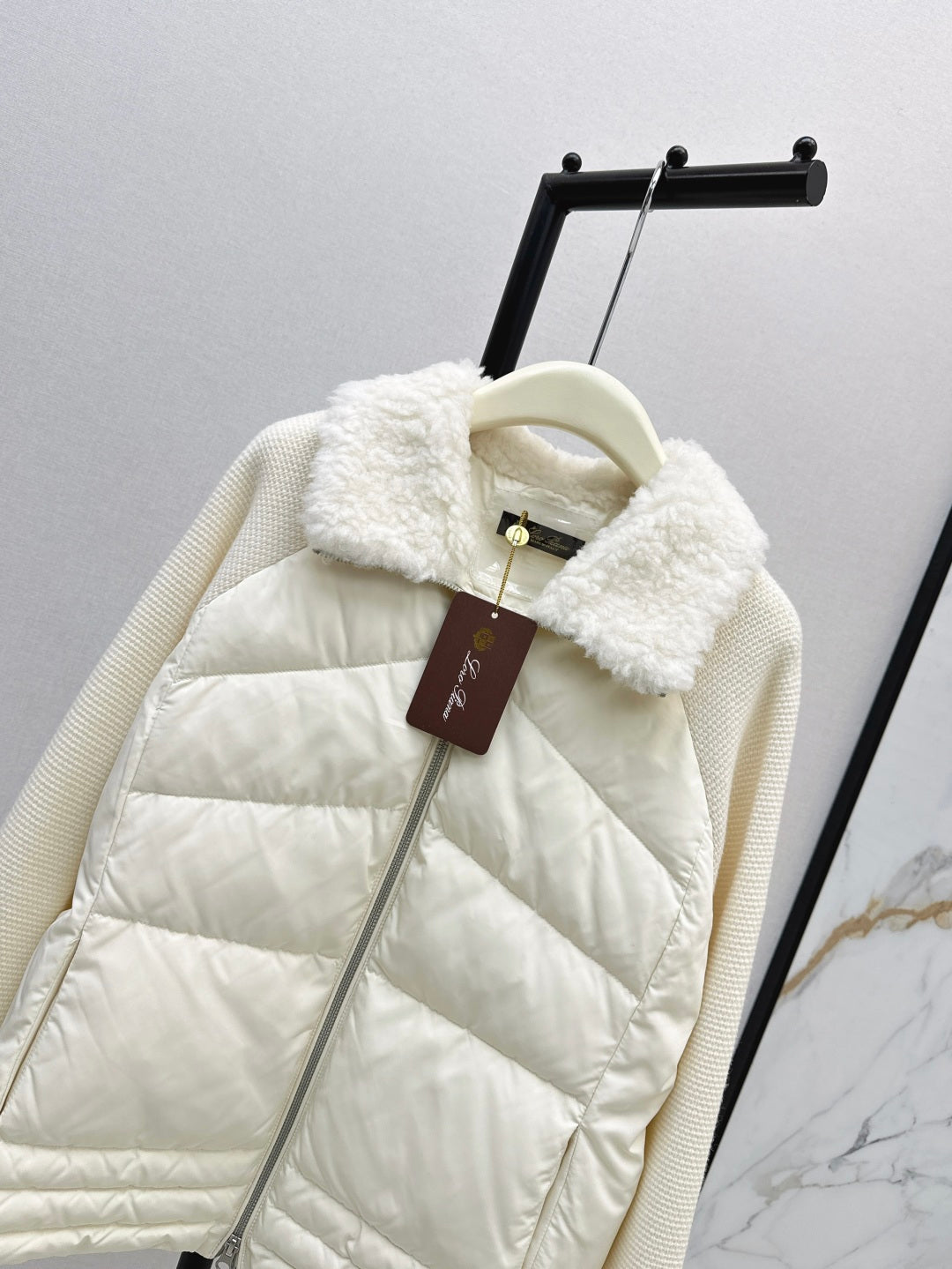 loro 25fw down jacket