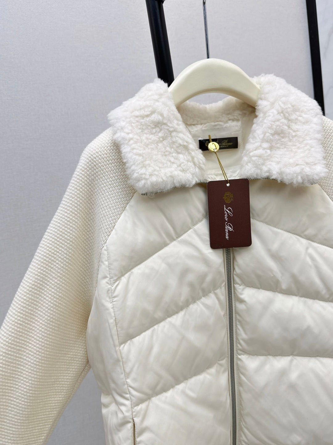 loro 25fw down jacket