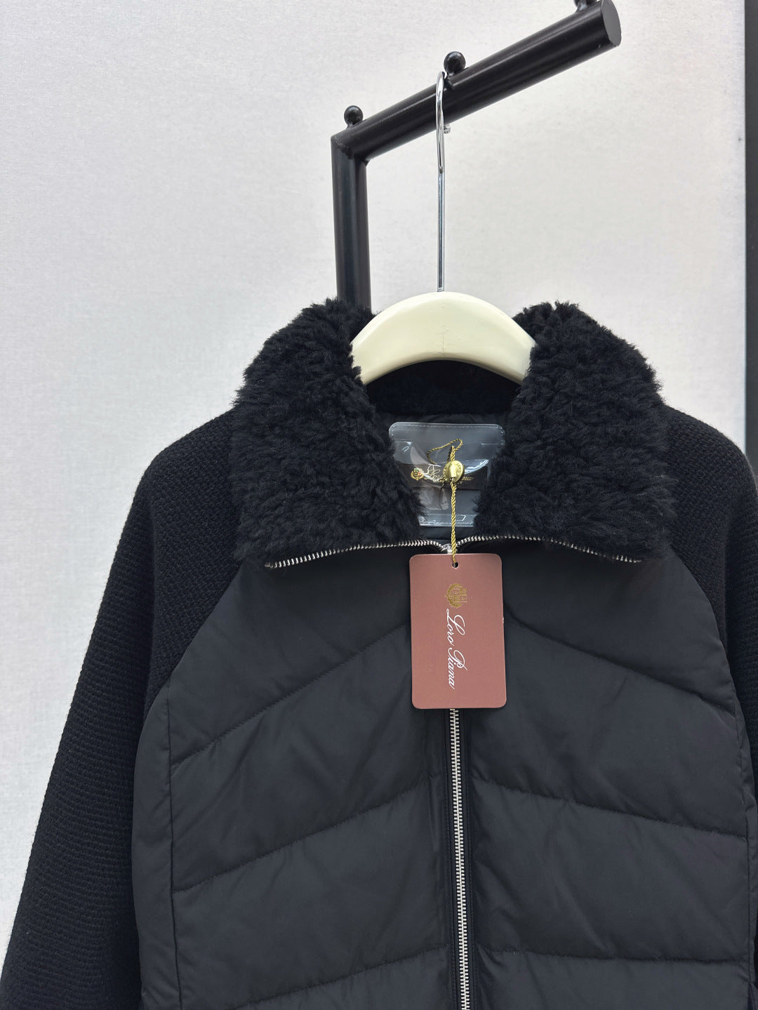 loro 25fw down jacket
