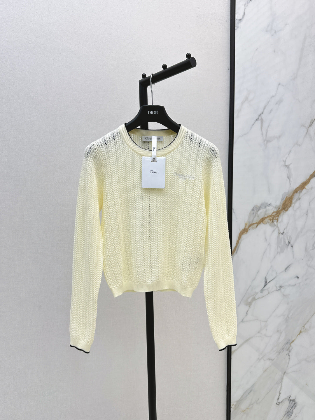 Loe 25fw knitted sweater
