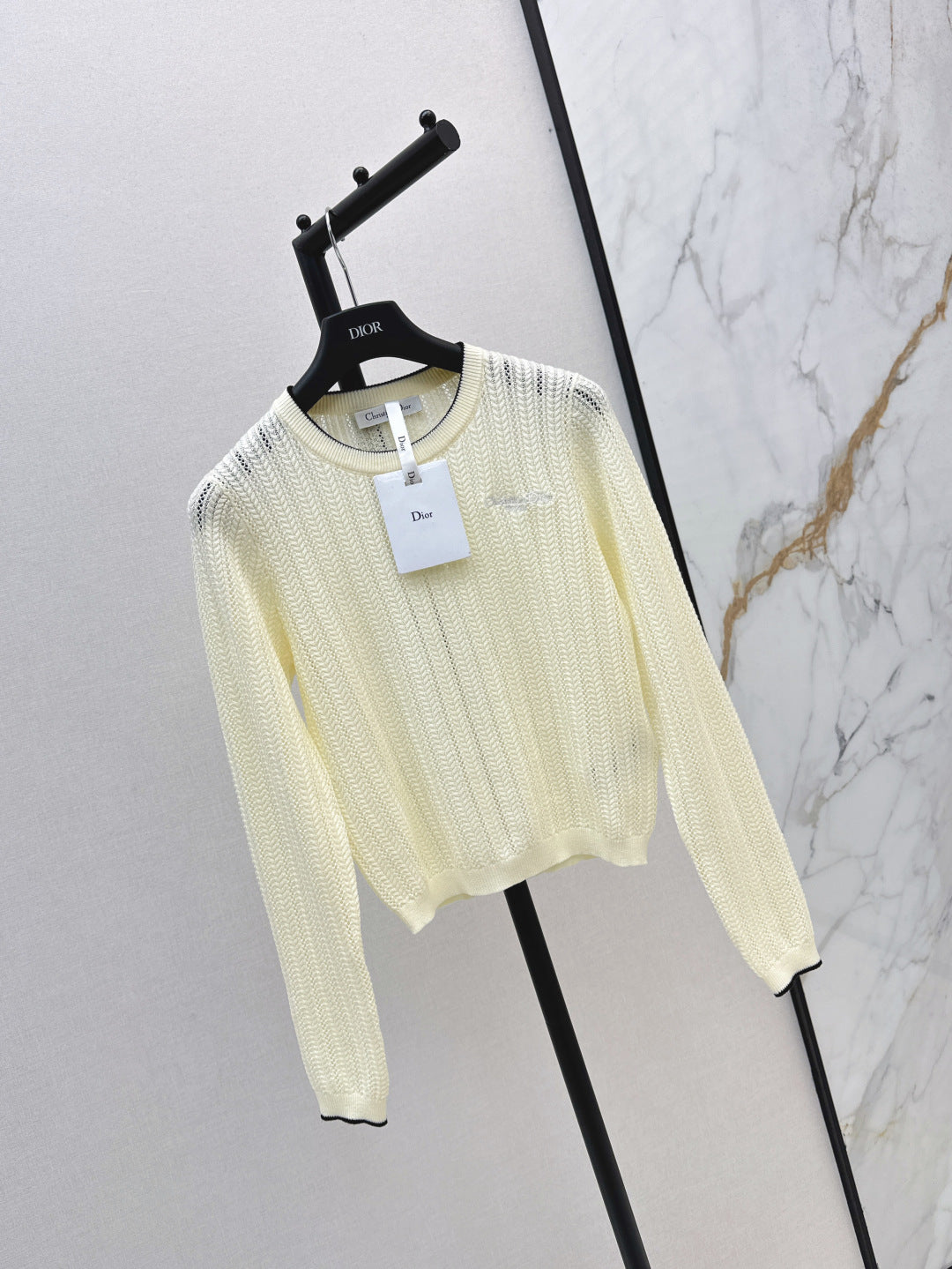 Loe 25fw knitted sweater