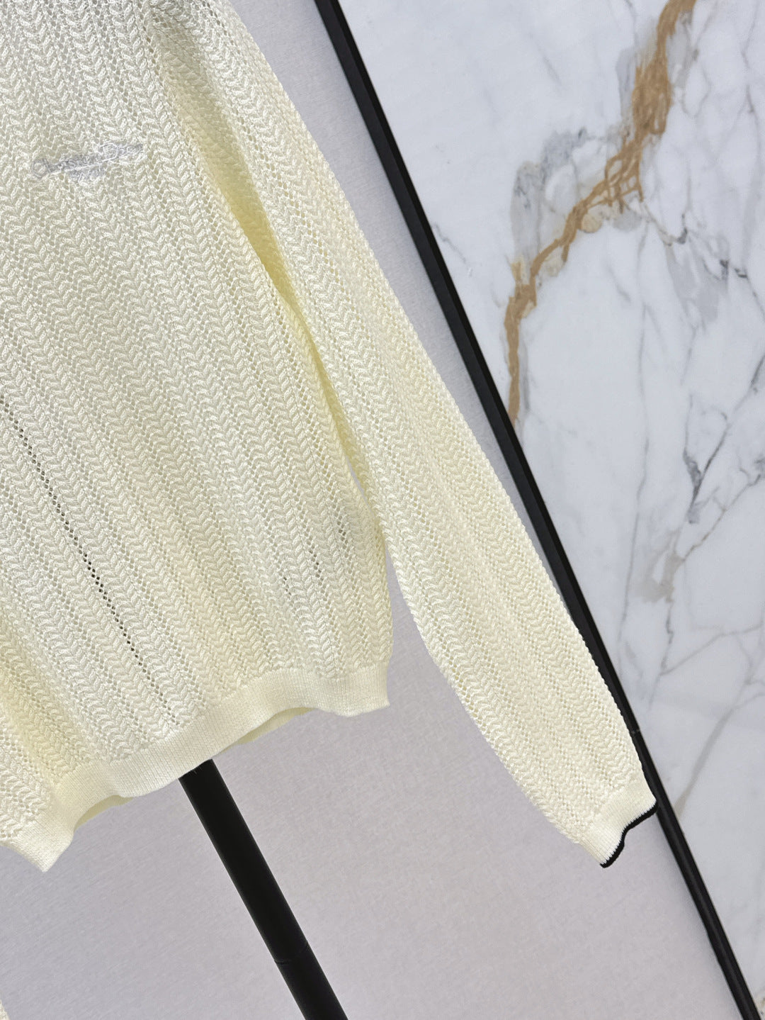 Loe 25fw knitted sweater