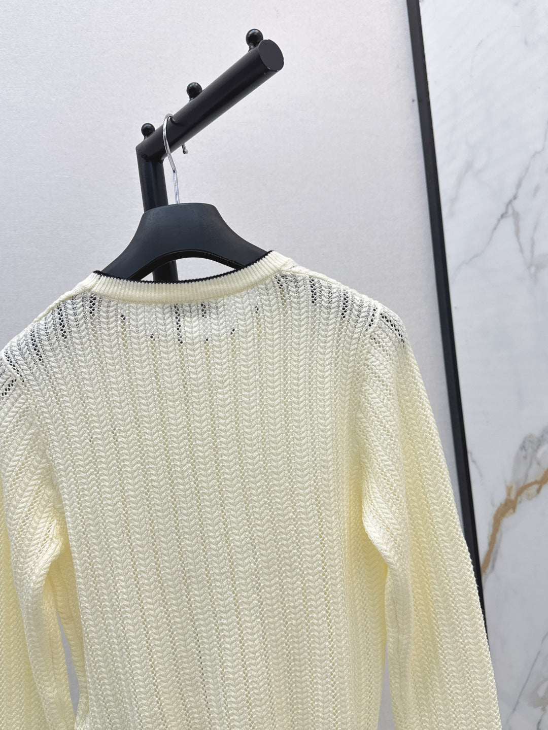Loe 25fw knitted sweater