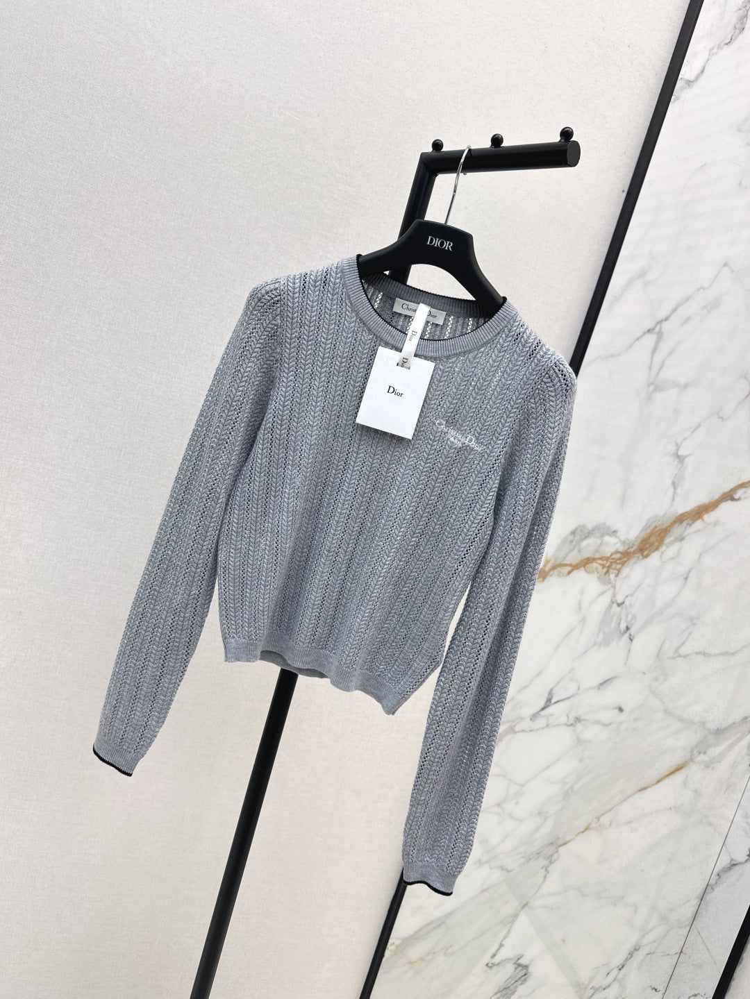 Loe 25fw knitted sweater