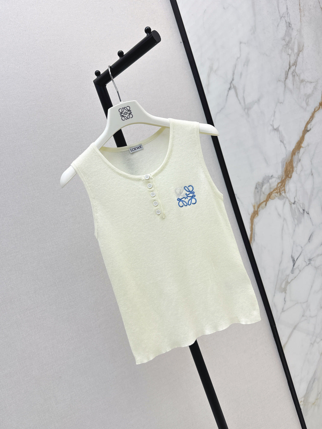 Loe 25fw knitted vest