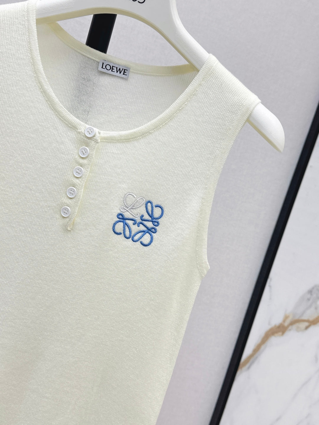 Loe 25fw knitted vest