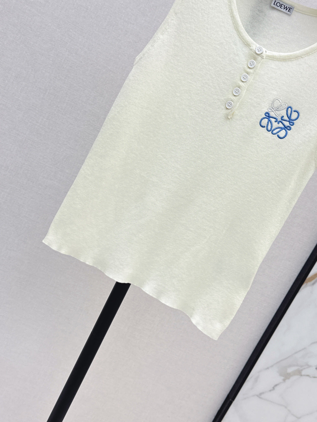 Loe 25fw knitted vest