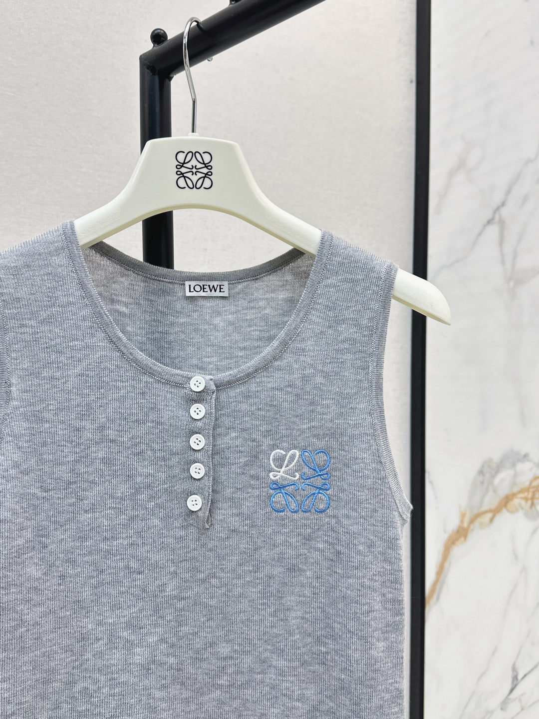 Loe 25fw knitted vest