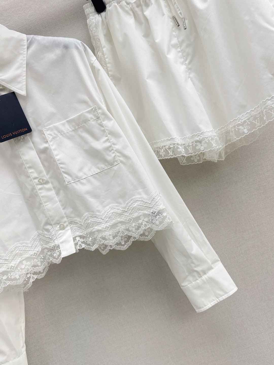 Louis 25fw lace suit