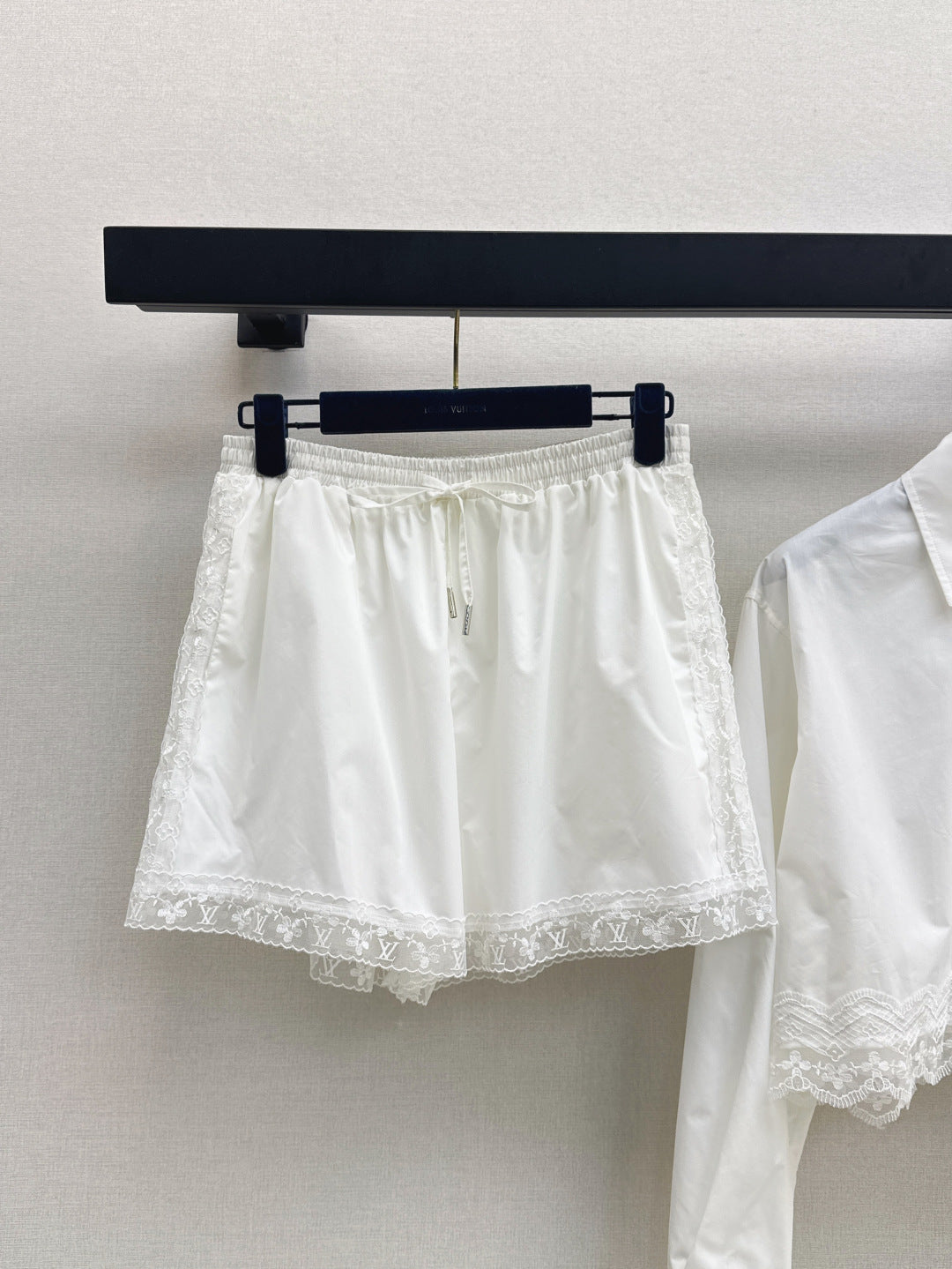 Louis 25fw lace suit