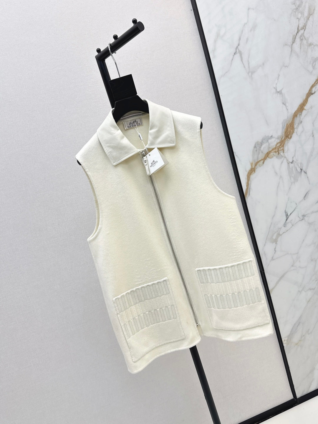Herm 25fw wool vest