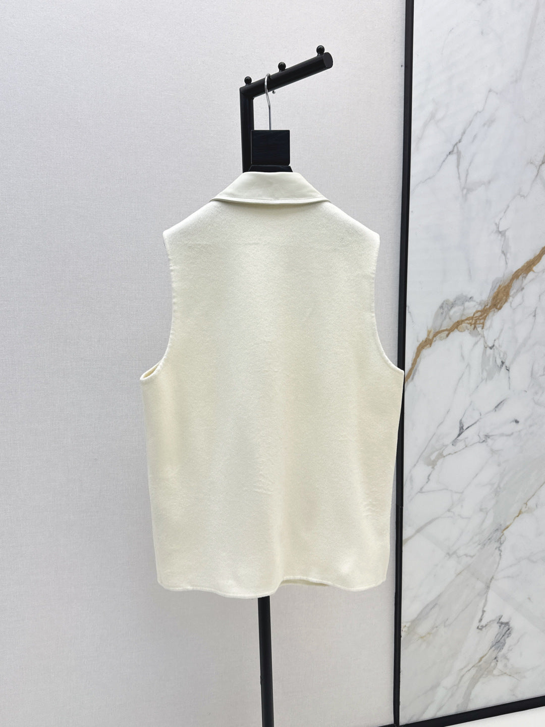 Herm 25fw wool vest
