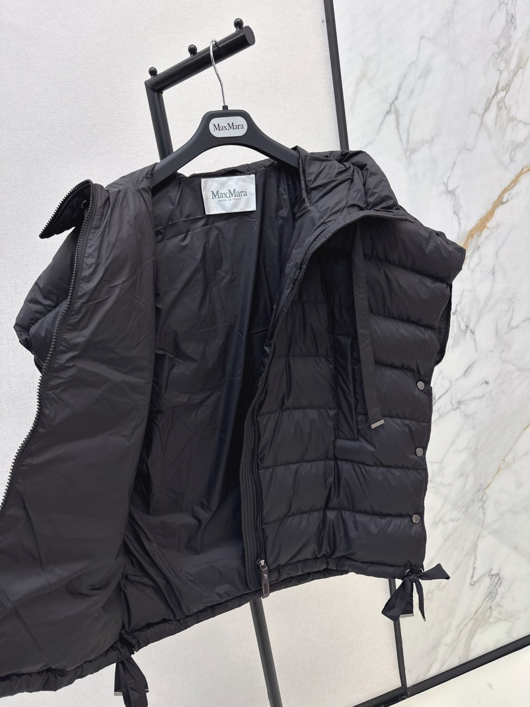 Max 25fw sleeveless down jacket