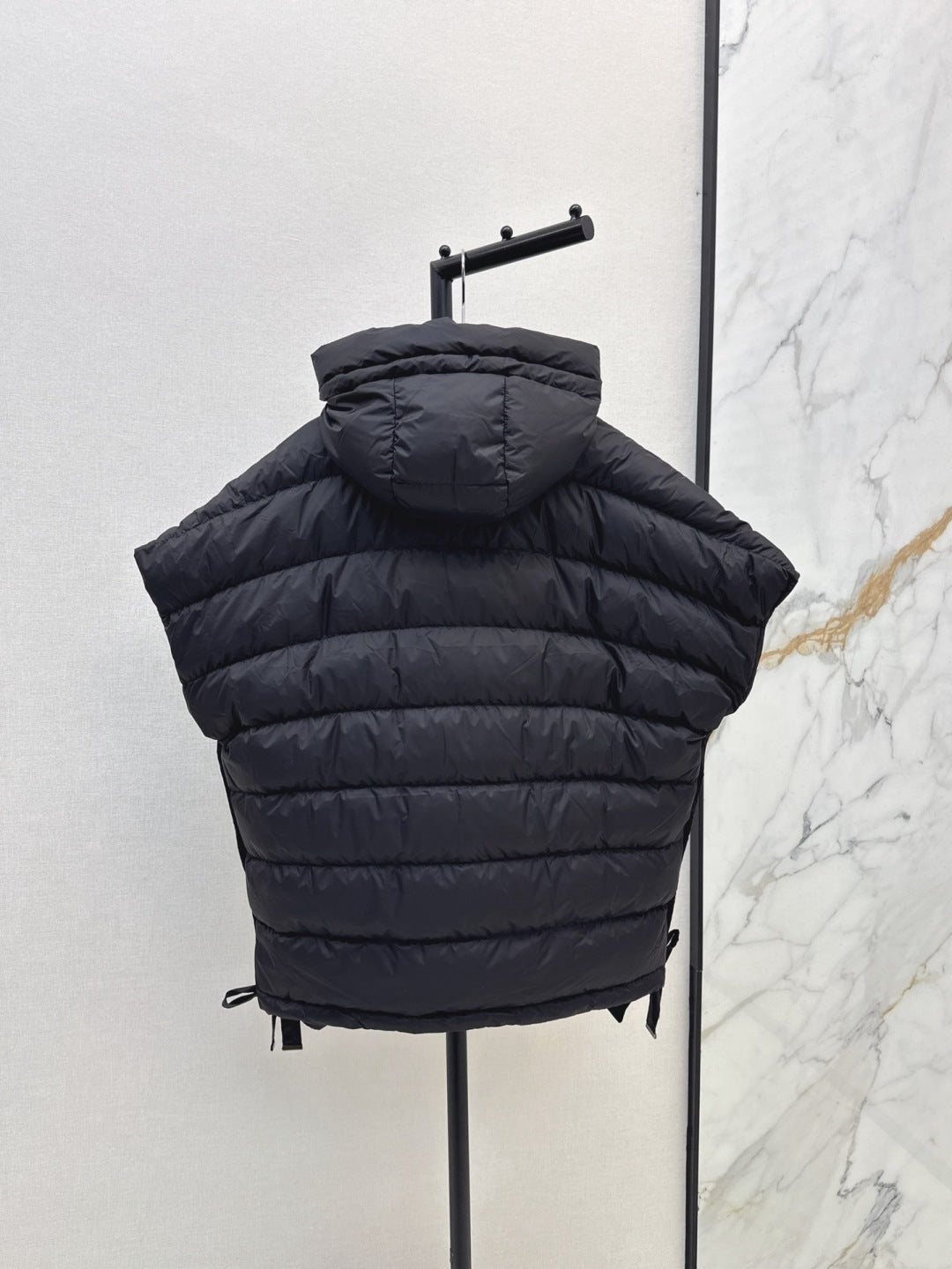Max 25fw sleeveless down jacket