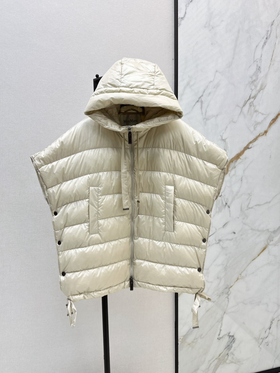 Max 25fw sleeveless down jacket