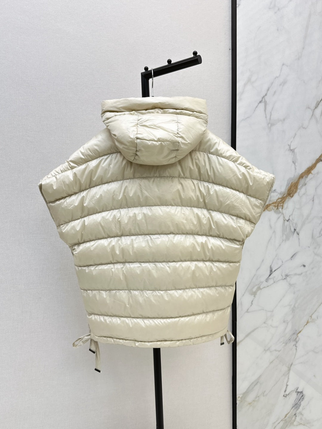 Max 25fw sleeveless down jacket